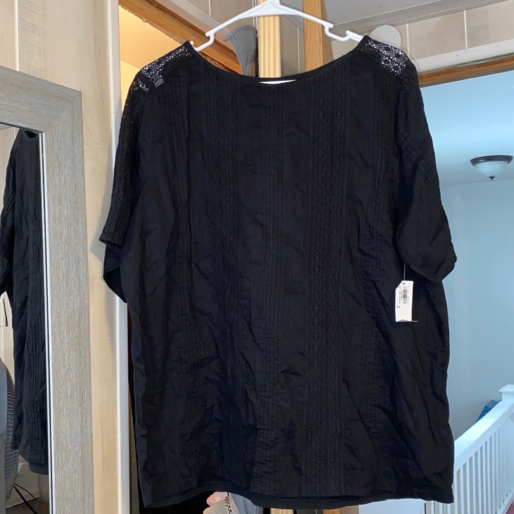 Black Short Sleeve Shirt
